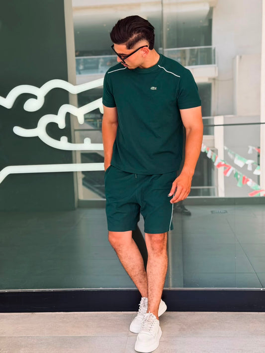 Ensemble Sportswear Premium.
