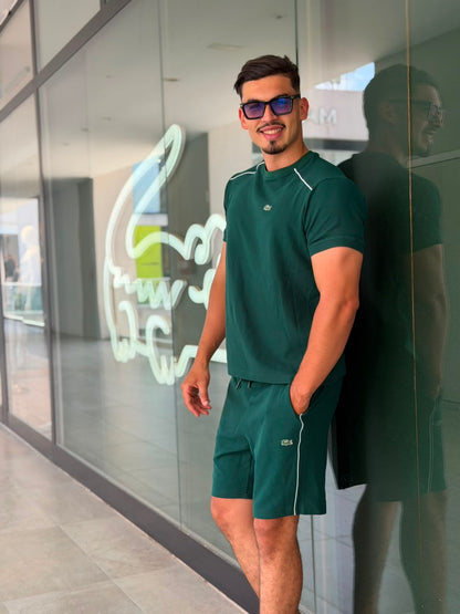 Ensemble Sportswear Premium.
