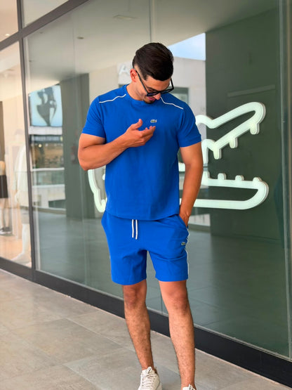 Ensemble Sportswear Premium.