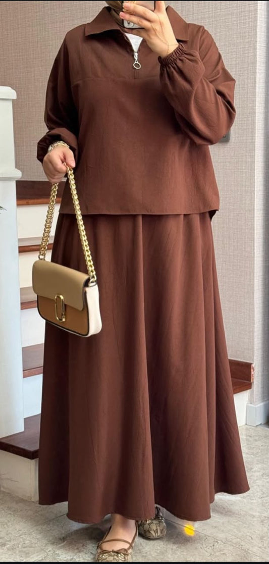 الأناقة و السترة في طقم واحد